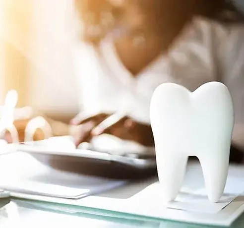 dentists-desk-492x460