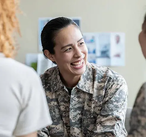 smiling-military-female-492x460